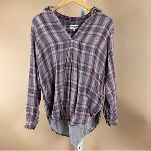 Sonoma Size Medium Plaid Flannel Tunic Top V Neck High Low Collared Outdoor
